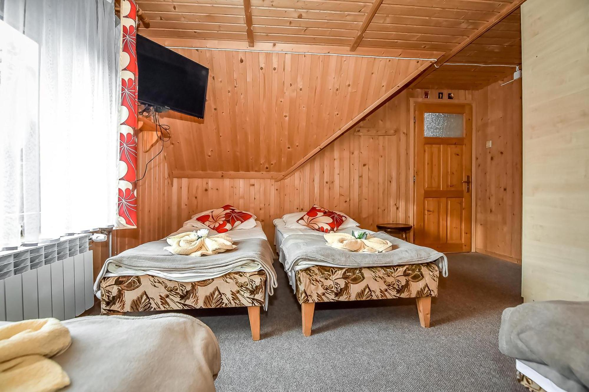 U Justynki Bed & Breakfast Małe Ciche Exterior photo