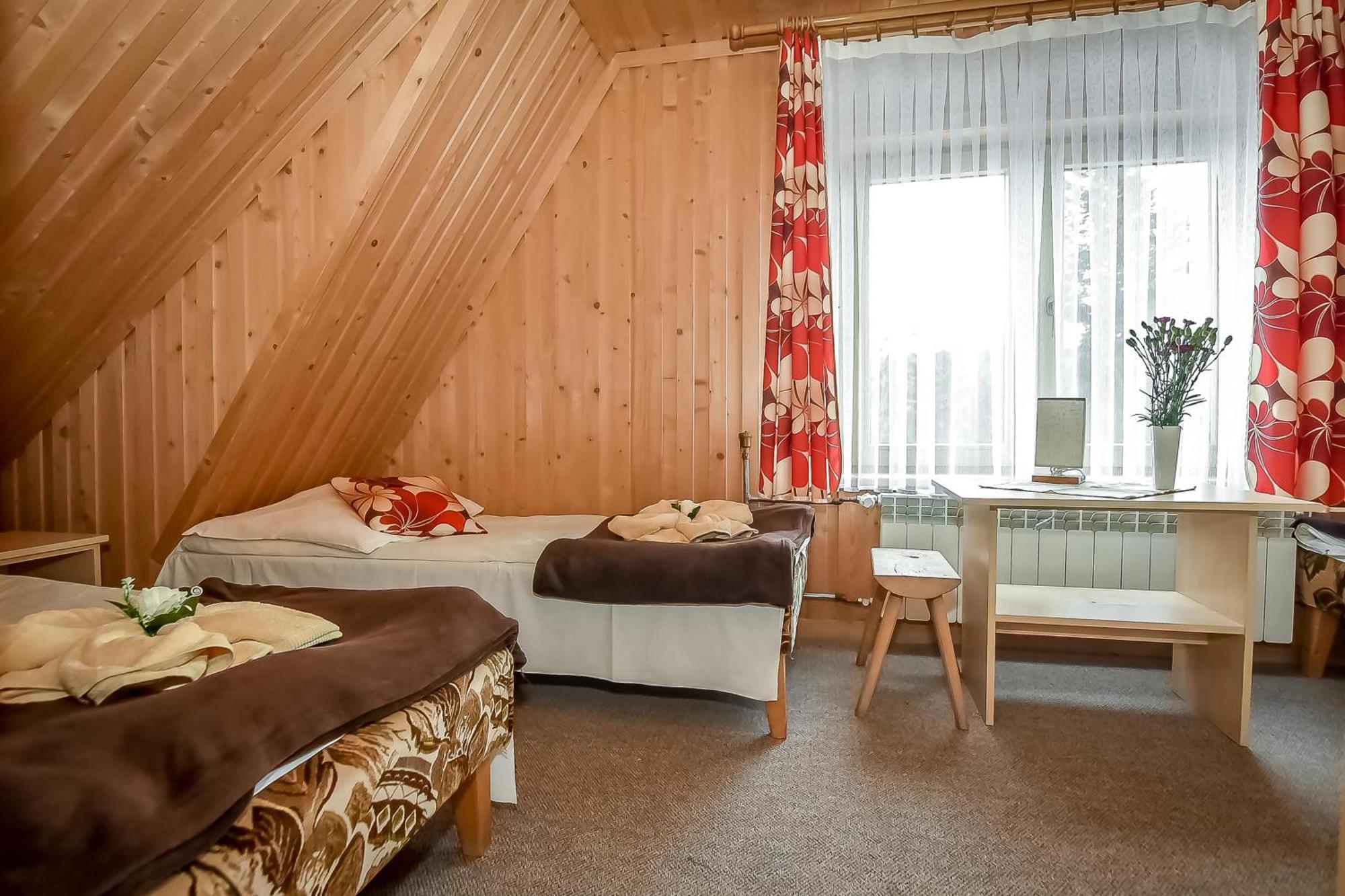 U Justynki Bed & Breakfast Małe Ciche Exterior photo
