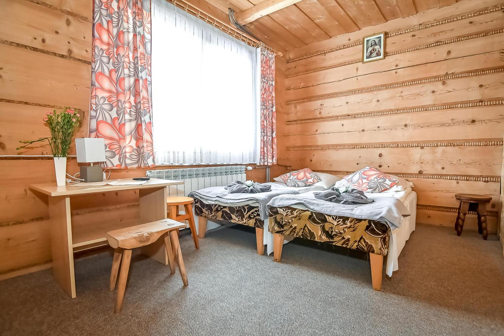 U Justynki Bed & Breakfast Małe Ciche Exterior photo