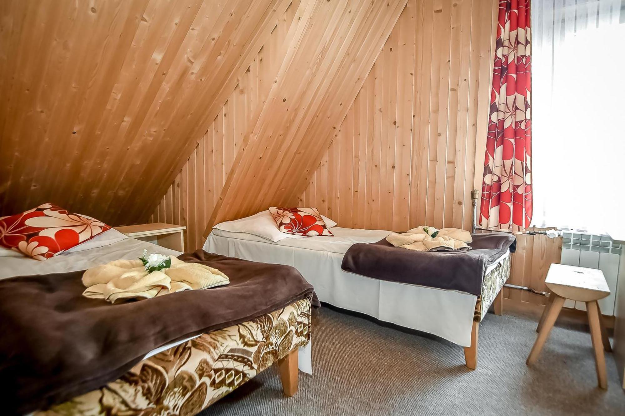 U Justynki Bed & Breakfast Małe Ciche Exterior photo